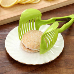 Jeanoko 1PCS Lightweight Tomato Cutting Holder,Handheld Slicing Holder with Reasonable Cutting Spacing for Tomatoes Potatoes Onions Lemons, Kitchen Gadget for Various Ingredients,Handheld Slicing Aid