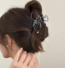 1 Pack Black Spider Hair Claw Clips Halloween Hair Clips for Women Strong Hold Metal Hair Jaw Clips Large Spider Pearl Exquisite Design Halloween Hair Barrette Clips for Costume Party Hair Decoration