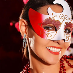 Halloween Skull Earrings with Heart Cutout - Punk Gothic Jewelry for Women Men, Alloy Electroplated Goth Ear Accessories, Lightweight 5g, 4cm Length, Hypoallergenic (Silver/Gold)