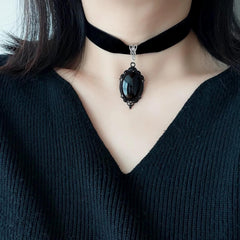 Caiguoer Halloween Necklace Gothic Jewellery Black Choker Crystal Pendant Vampire Necklace Halloween Jewellery for Women