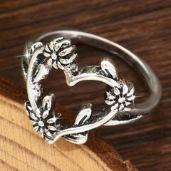 Heart Ring Statement Silver Boho Fashion Western Vintage Rings Christmas Accessories Jewelry for Women Birthday Gifts Stocking Stuffers