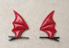 SOWAKA 1 Pair Bat Wings Hair Clips for Halloween Horror Devil Goth Ear Hairpins Hair Barrettes Accessories for Women Adults Cosplay Props Party Costume (Red)