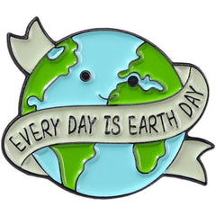 Custom Horror Earth Pin Cast Brooch Home Decoration Travel Prayer Graduation Easter Halloween Christmas National Day Advertising