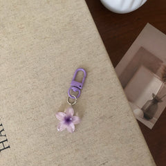 Color transparent small flower keychain female ins wind cute key pendant bag hanging jewelry earphone bag decoration