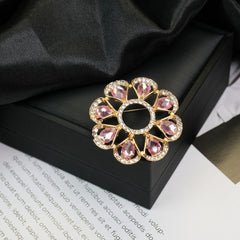 Fashion Retro Flower Pearl Diamond Brooch Versatile High-end Natural Color Alloy Brooch Clothing Pin Buckle