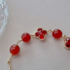New Internet celebrity natural crystal agate four-leaf clover bracelet lucky niche design sense simple white send girlfriends