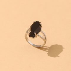 Jugou AliExpress European and American cross-border new products creative gothic punk style inlaid with black gemstones women's ring