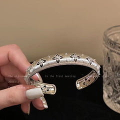 Spring Flower Oath" pink flower bracelet 2025 new autumn and winter daughter temperament niche versatile fashion bracelet