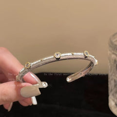 Spring Flower Oath" pink flower bracelet 2025 new autumn and winter daughter temperament niche versatile fashion bracelet
