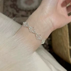 Spring Flower Oath" pink flower bracelet 2025 new autumn and winter daughter temperament niche versatile fashion bracelet