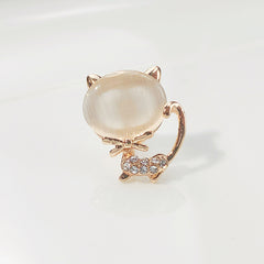 New simple anti-light opal brooch female four-leaf clover pin fixed clothes accessories manufacturer spot