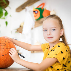 Cute Ghost Halloween Dangle Drop Hook Earrings for Women Men Minimalist 3D White Paint Spooky Earrings Dangling Lightweight Fashion Jewelry Gifts for Daughter Party