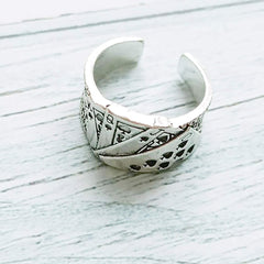 Poker Games Casino Ring Stainless Steel Diamond Spade Flush Playing Cards Statement Band Ring Vintage Gambling Punk Jewelry Adjustable for Women Men (Spade)