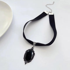 Caiguoer Halloween Necklace Gothic Jewellery Black Choker Crystal Pendant Vampire Necklace Halloween Jewellery for Women