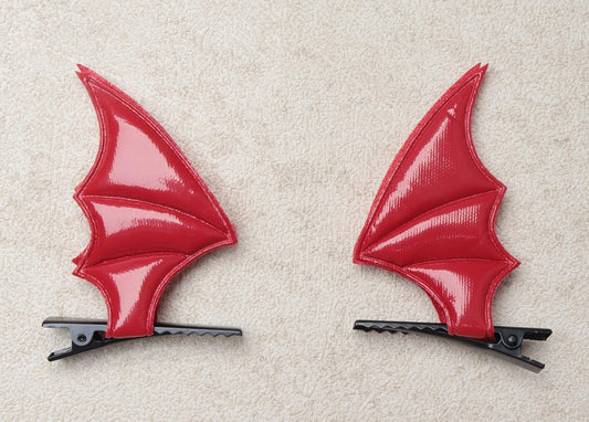 SOWAKA 1 Pair Bat Wings Hair Clips for Halloween Horror Devil Goth Ear Hairpins Hair Barrettes Accessories for Women Adults Cosplay Props Party Costume (Red)