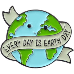 Custom Horror Earth Pin Cast Brooch Home Decoration Travel Prayer Graduation Easter Halloween Christmas National Day Advertising