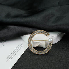 Creative alloy diamond-encrusted brooch accessories temperament fashion clothes corsage women's anti-light pins cross-border wholesale letters