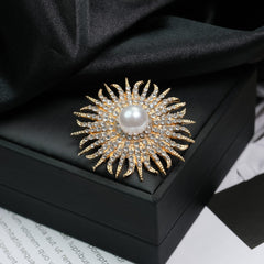 Fashion Retro Flower Pearl Diamond Brooch Versatile High-end Natural Color Alloy Brooch Clothing Pin Buckle