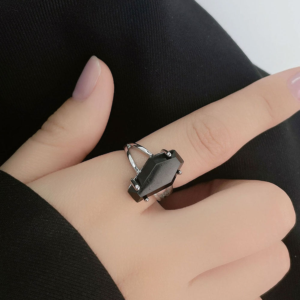 Jugou AliExpress European and American cross-border new products creative gothic punk style inlaid with black gemstones women's ring