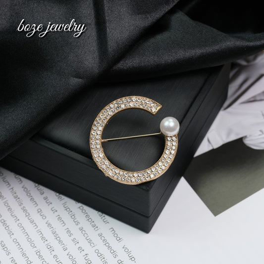 Creative alloy diamond-encrusted brooch accessories temperament fashion clothes corsage women's anti-light pins cross-border wholesale letters