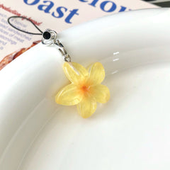 Color transparent small flower keychain female ins wind cute key pendant bag hanging jewelry earphone bag decoration