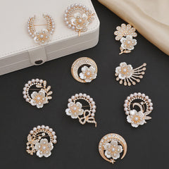 Fashion Retro Flower Pearl Diamond Brooch Versatile High-end Natural Color Alloy Brooch Clothing Pin Buckle