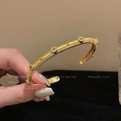 Spring Flower Oath" pink flower bracelet 2025 new autumn and winter daughter temperament niche versatile fashion bracelet