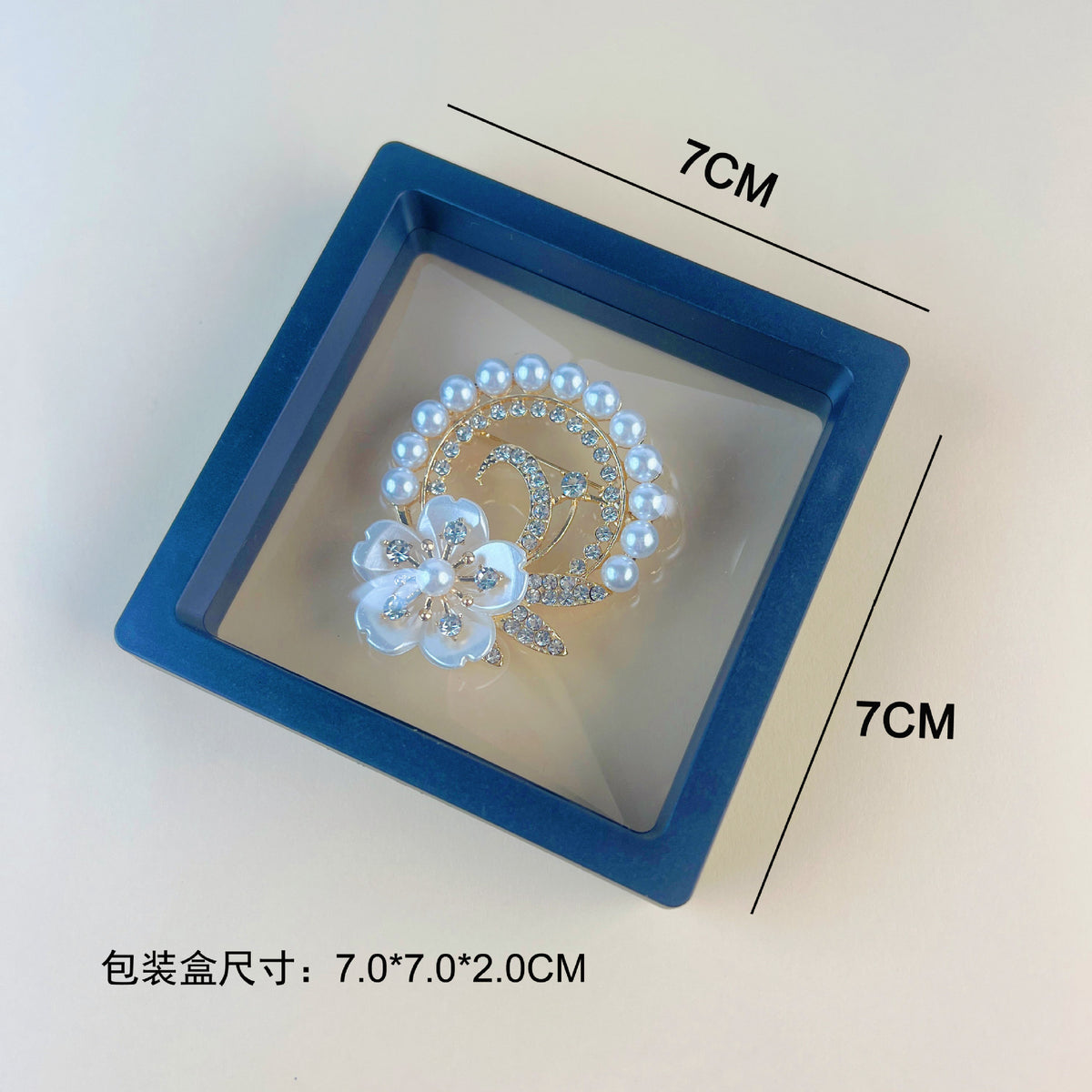 Fashion Retro Flower Pearl Diamond Brooch Versatile High-end Natural Color Alloy Brooch Clothing Pin Buckle