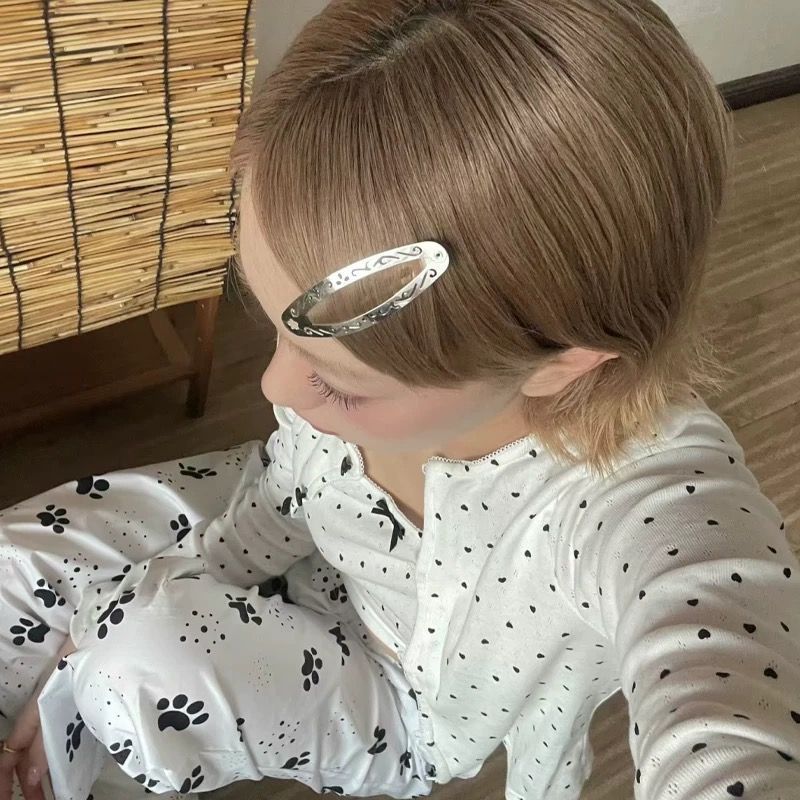 Roman court stylish design hollow flower ins silver retro oval bangs clip hairpin edge clip