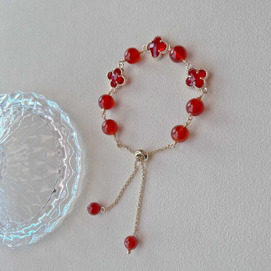New Internet celebrity natural crystal agate four-leaf clover bracelet lucky niche design sense simple white send girlfriends