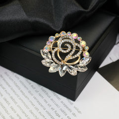 Fashion Retro Flower Pearl Diamond Brooch Versatile High-end Natural Color Alloy Brooch Clothing Pin Buckle