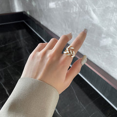 Light luxury high-end leaf ring female ins niche design personality fashion personality simple temperament Internet celebrity open ring