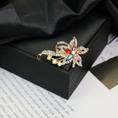 Fashion Retro Flower Pearl Diamond Brooch Versatile High-end Natural Color Alloy Brooch Clothing Pin Buckle