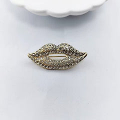 Amazon hot-selling sexy red lip brooch fashionable full diamond high-end clothing dripping corsage women's anti-light pin