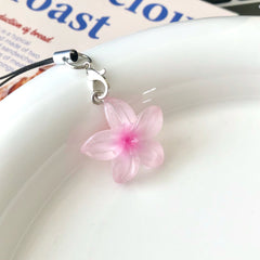 Color transparent small flower keychain female ins wind cute key pendant bag hanging jewelry earphone bag decoration